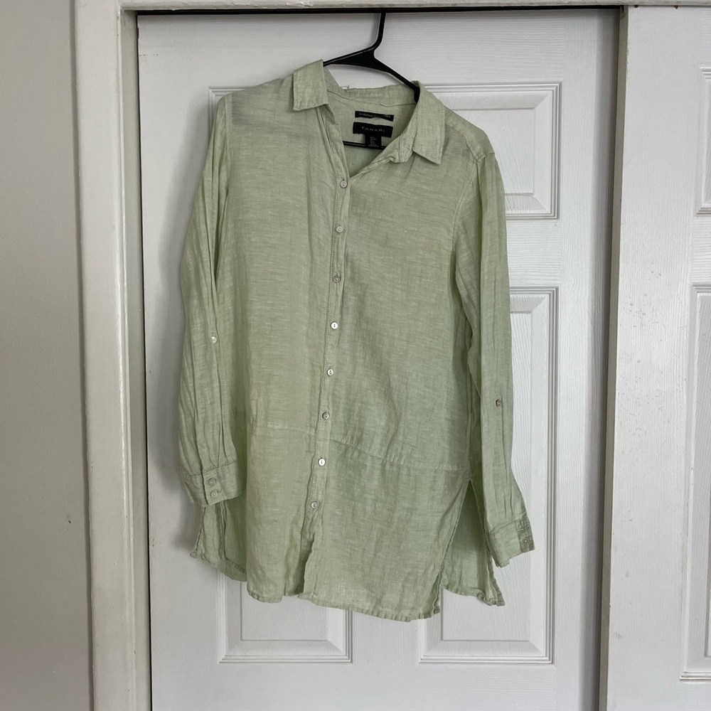 Linen-Blend Button-Up Shirt in Pale Green Tahari Size Small
